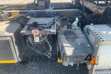 2010 Mack CMHR Trident Tipper Day Cab