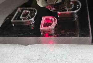 CNC 1530 Laser cutter 300w 1.5 x 3m bed CO2 with hybrid metal head