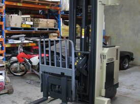 Crown Reach Forklift Truck 35RRTT240 - picture0' - Click to enlarge