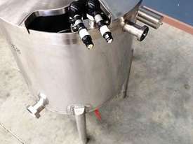 100lt Stainless Steel CIP Balance Tank - picture1' - Click to enlarge