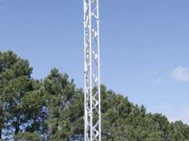 Communications tower, microwave, solar, battery - picture0' - Click to enlarge