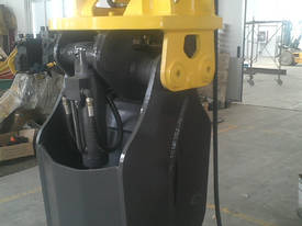 PC200 EXCAVATOR HYDRAULIC LOG GRAPPLE/FIXED PC200  - picture0' - Click to enlarge