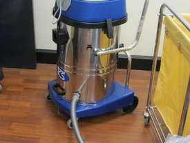 80L STAINLESS STEEL WET 'N' DRY - two motor - picture0' - Click to enlarge