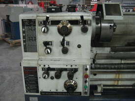 Used Seiki-XL Centre Lathe - picture0' - Click to enlarge