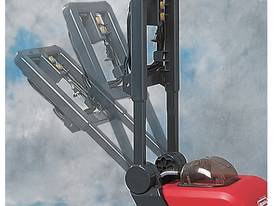 RA300E - 240V FLOOR SCRUBBER - picture2' - Click to enlarge