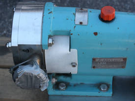 Stainless lobe pump 2.2kw BSM connections - picture1' - Click to enlarge