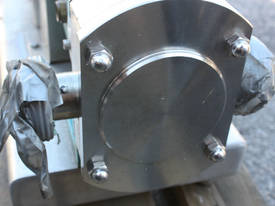 Stainless lobe pump 2.2kw BSM connections - picture2' - Click to enlarge
