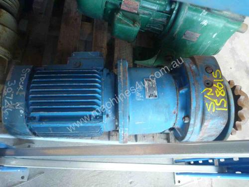 Flender Reduction Box Motor / 720RPM
