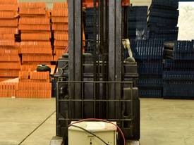 BT-TOYOTA RRN3 Reach Truck  - picture2' - Click to enlarge