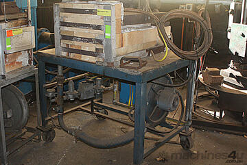 Gas Fired Heat Treatment Oven blacksmiths Forge Ki