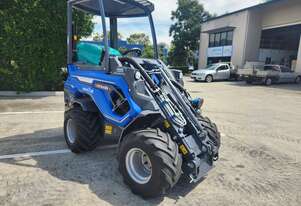 8.4SK Multione Mini Loader Contractor Package w/ 4in1 Bucket and Pallet Forks!