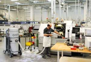 CLEANQUIP-Nilfisk T40 L100 3 Phase Industrial Wet and Dry Vacuum