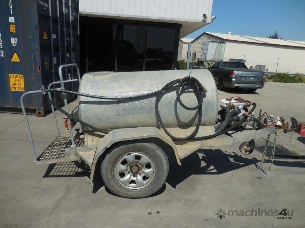 FURPHY MF2 1000 LITRE GALVANISED WATER CART TANK B&J Equipment Pty Ltd