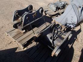 TURNERS ENGINEERING Other Quick Hitch Attachments - picture0' - Click to enlarge