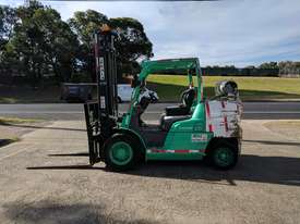 MITSUBISHI FG50N 5T FORKLIFT - picture0' - Click to enlarge