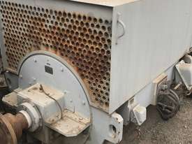 1100 kw 1500 hp 4 pole 3300 volt AC Electric Motor - picture0' - Click to enlarge