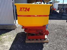 2018 TEAGLE XT24 DOUBLE DISC LINKAGE SPREADER (675L) - picture2' - Click to enlarge