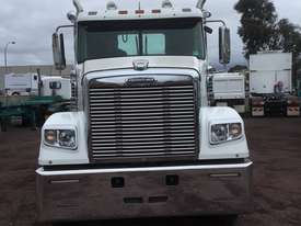 Freightliner Coronado Primemover Truck - picture1' - Click to enlarge