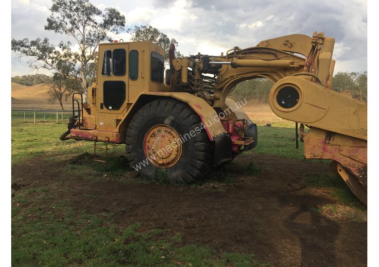 caption 637D CAT Scraper - Twin Power Push Pull