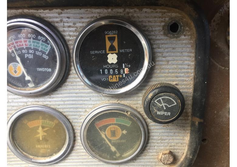 caption 637D CAT Scraper - Twin Power Push Pull