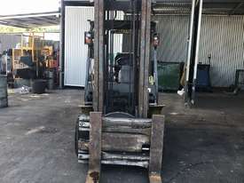 4.0 Tonne Forklift - picture0' - Click to enlarge