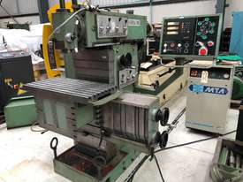TOS FNGJ 32 Universal Milling Machine - Including arbors, acessories and manuals - picture0' - Click to enlarge