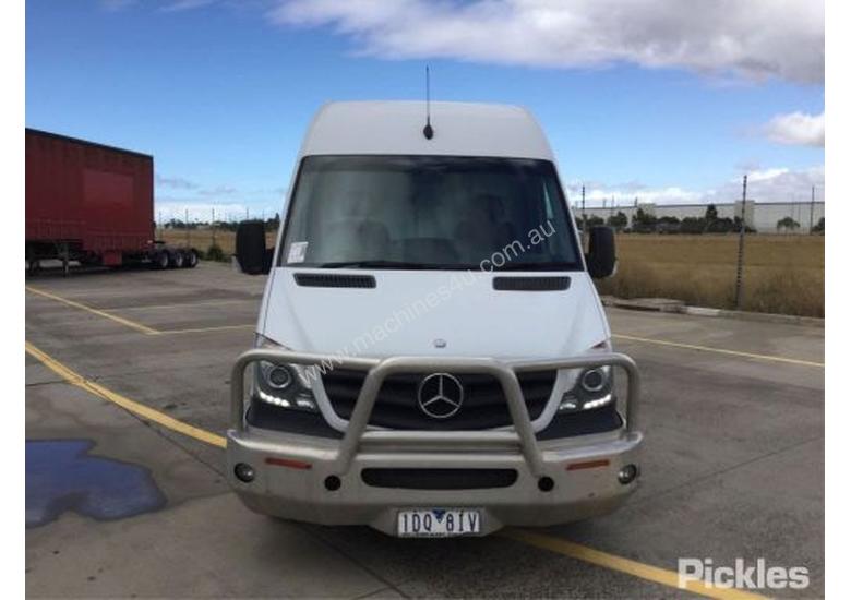caption 2013 Mercedes Benz Sprinter 516 CDI