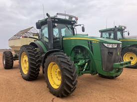 John Deere 8285R FWA/4WD Tractor - picture2' - Click to enlarge