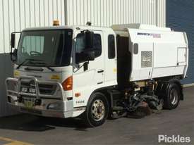 2013 Hino FE500 1426 - picture2' - Click to enlarge