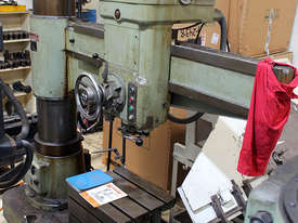 Servian Z3040 Radial Arm Drilling Machine - picture0' - Click to enlarge