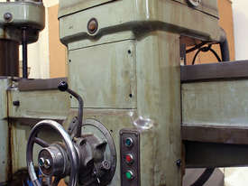 Servian Z3040 Radial Arm Drilling Machine - picture1' - Click to enlarge
