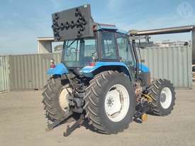 New Holland TS100 - picture2' - Click to enlarge