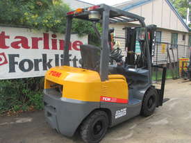 2.5 ton TCM Container Mast Used Forklift - picture2' - Click to enlarge