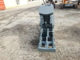 Mustang RH20 Rotating Pulveriser - picture2' - Click to enlarge