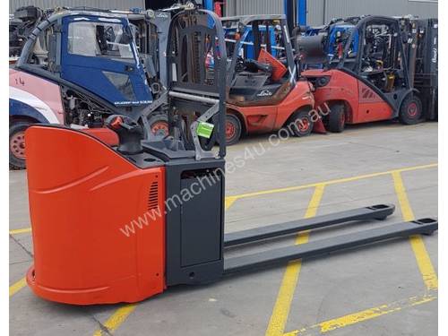 Used Forklift:  T20SP Genuine Preowned Linde 2t