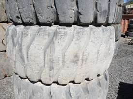 Assorted 26.5 X 25 Tyres - picture0' - Click to enlarge