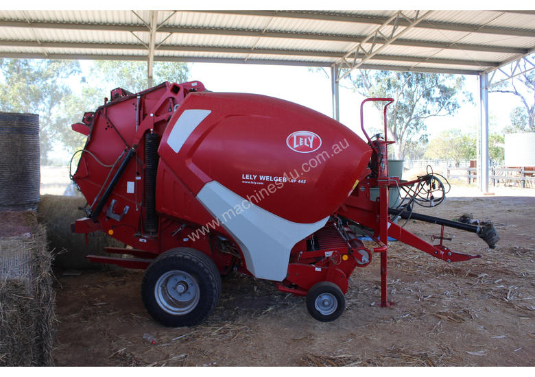 caption Welger RP445 Round Baler Hay/Forage Equip