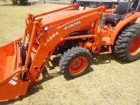 Kubota L3800HD tractor  - picture2' - Click to enlarge