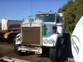 1981 Kenworth W924 - picture2' - Click to enlarge