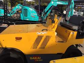 Sakai TS160 Multi Tired Roller 3 Tonne - picture2' - Click to enlarge