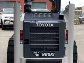 Toyota Huski 5SDK8 * ONLY 9.5 HOURS! *  - picture2' - Click to enlarge