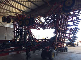Bourgault 5710 Air Seeder Seeding/Planting Equip - picture2' - Click to enlarge