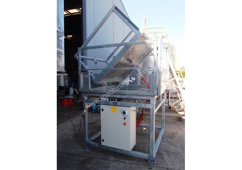 caption IBC Tilting Platform, Capacity: 650kg