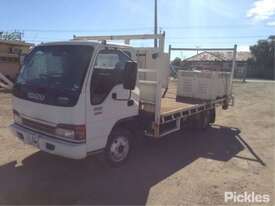 2005 Isuzu NPR 200 - picture2' - Click to enlarge