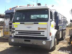 2001 International ACCO 2350G - picture1' - Click to enlarge