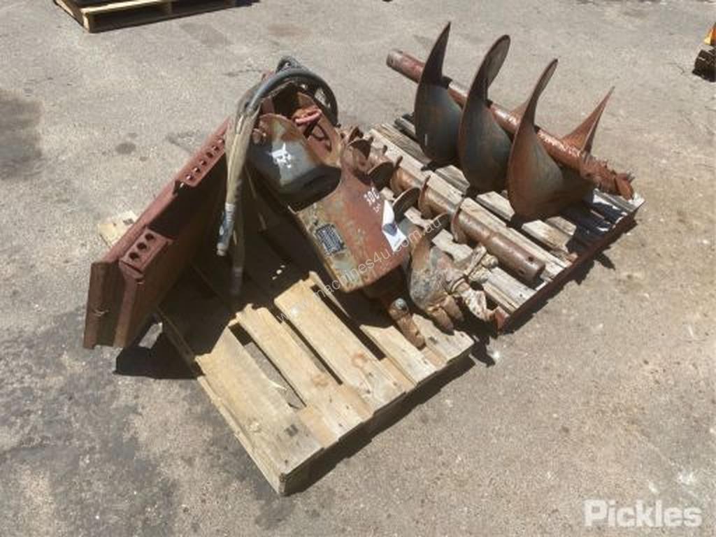 Buy Used Bobcat 30C Auger Drive Augers Box Trailer in , Listed on