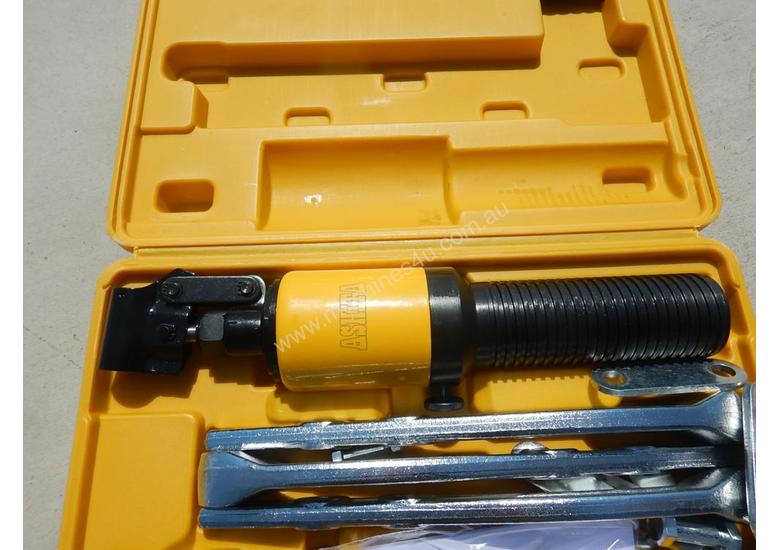 caption Ashita HHL-10 10 Ton Hydraulic Gear Puller