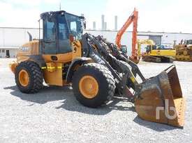 CASE 721F Integrated Tool Carrier - picture0' - Click to enlarge