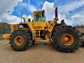 WHEEL LOADER VOLVO L220E  - picture0' - Click to enlarge