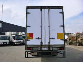 2008 Isuzu FH FVM Sitec 295 6x2 Refrigerated Truck  - picture2' - Click to enlarge
